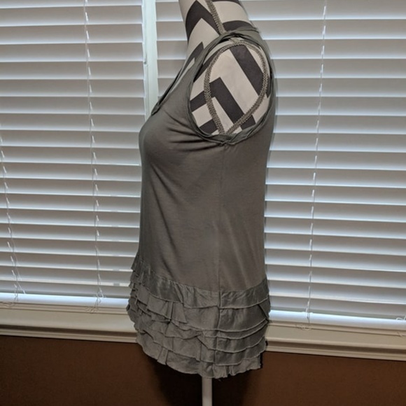 ✨J. Crew✨ Layered Ruffle Tank - Picture 3 of 5